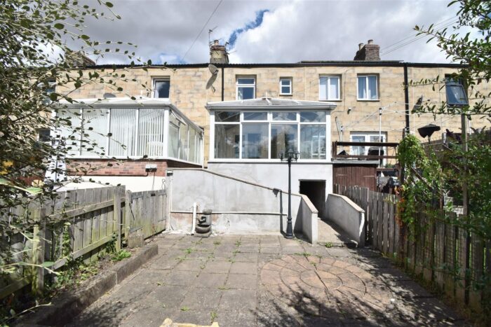 Denebridge Row, Chilton